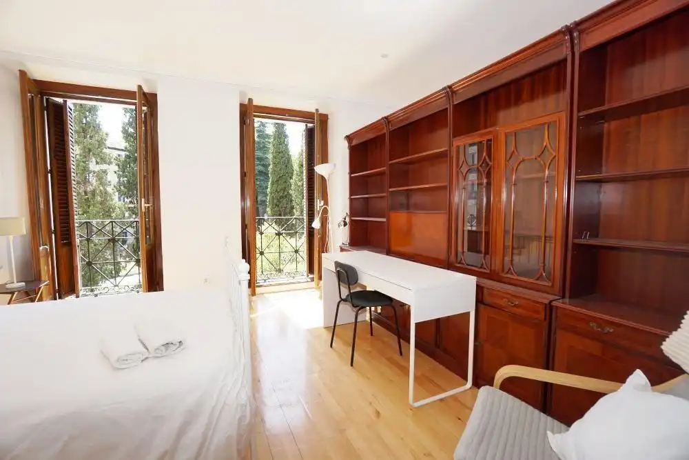 Habitación de Piso de alquiler en Madrid con Calefacción y Amueblado