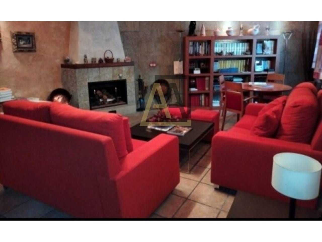 Living room of House or chalet for sale in Santa Cristina de la Polvorosa  with Air Conditioner, Private garden and Terrace