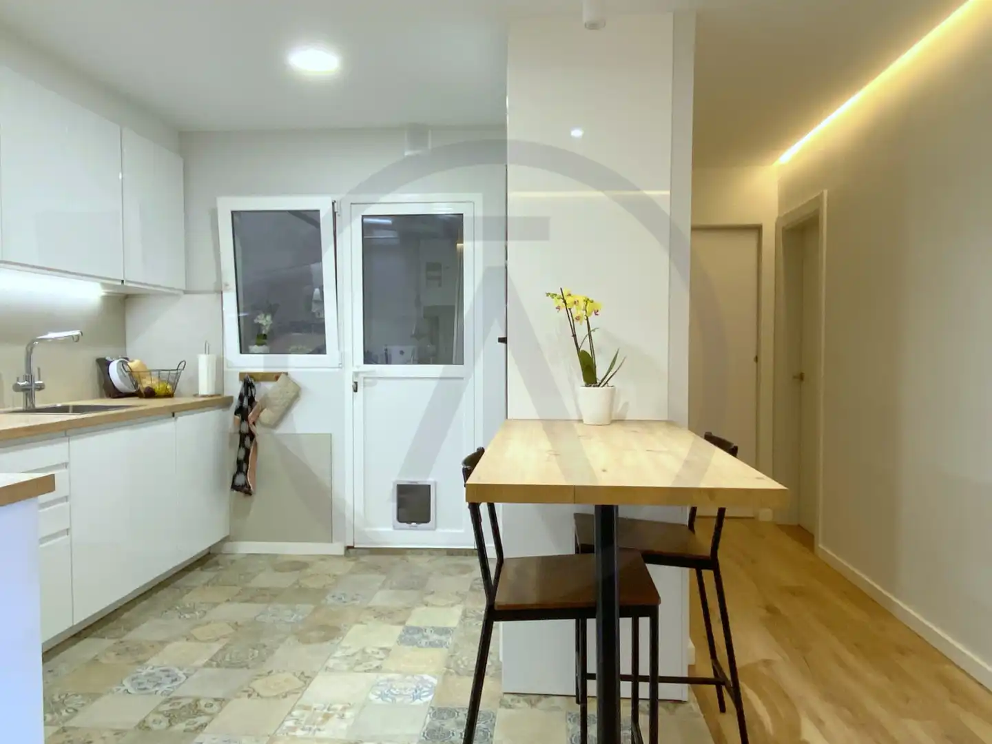 Cuina de Pis en venda en Terrassa amb Calefacció, Parquet i Forn