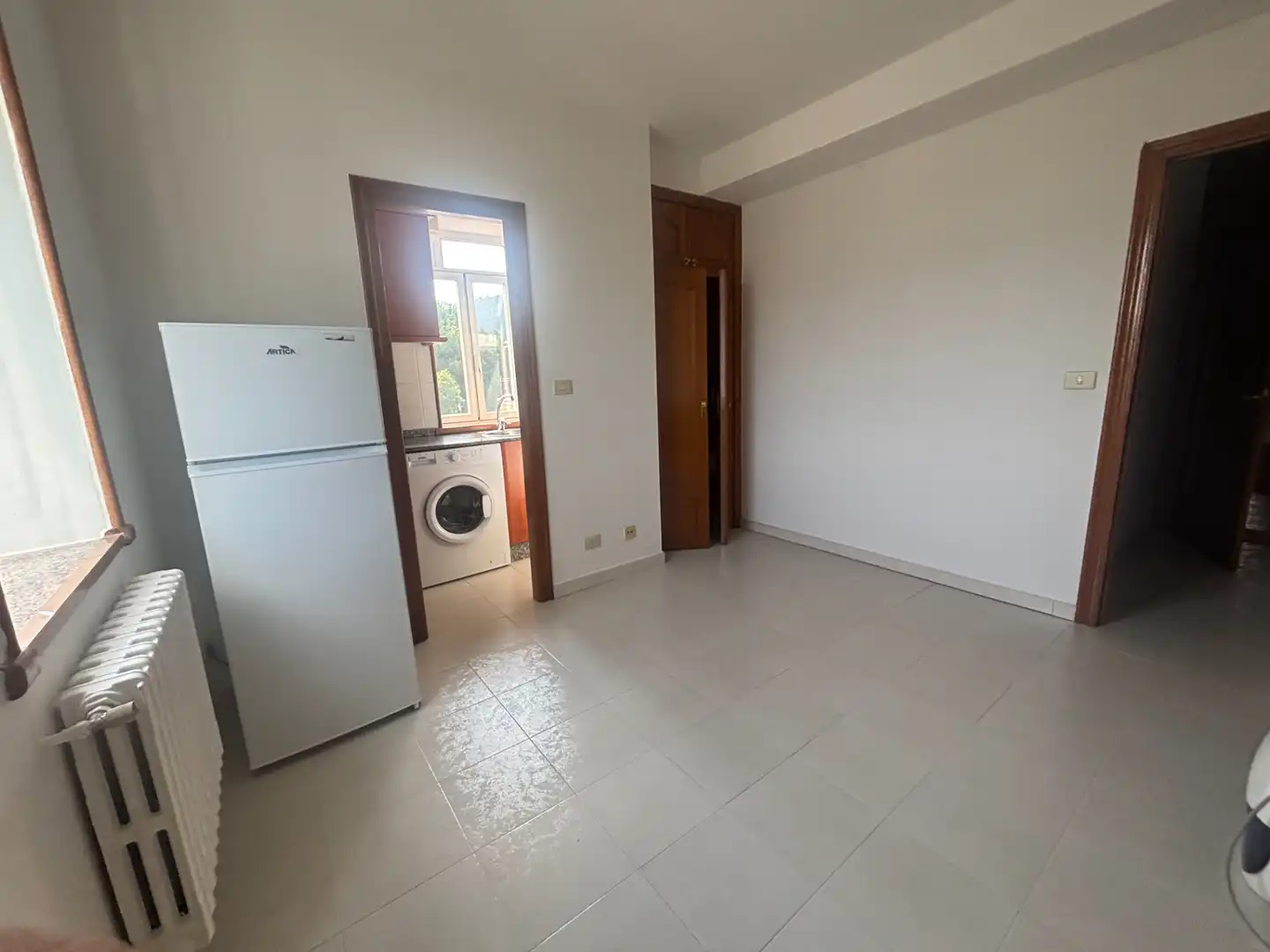 Schlafzimmer von Wohnungen zur Miete in Vilaboa mit Heizung, Ofen und Waschmaschine