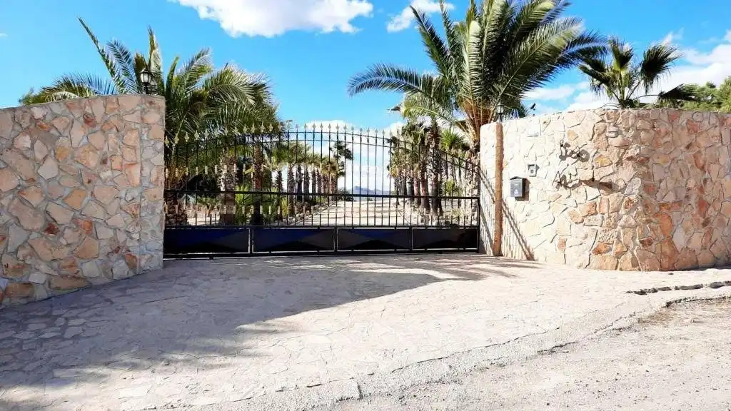 Vista exterior de Casa o chalet en venta en Mazarrón con Aire acondicionado, Calefacción y Jardín privado