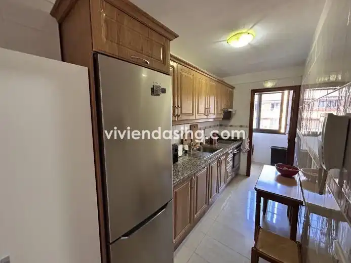 Küche von Wohnung zur Miete in Puerto de la Cruz mit Möbliert, Waschmaschine und Mikrowelle