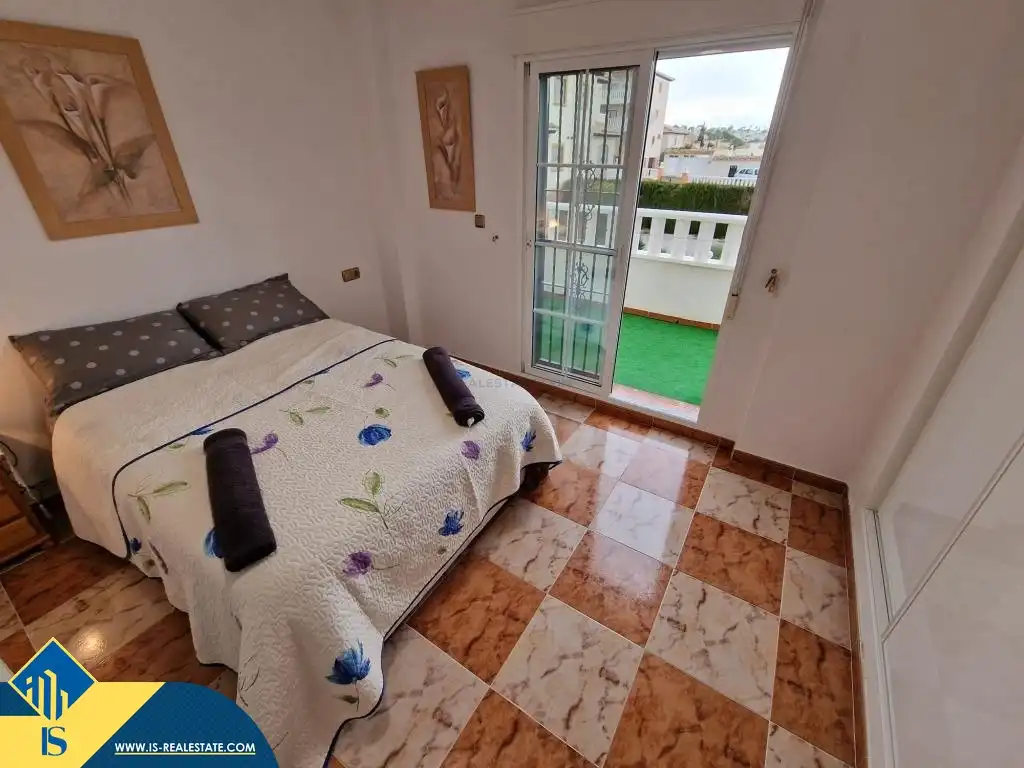 Bedroom of Duplexes for rent in Orihuela  with Air Conditioner, Terrace and Furnished