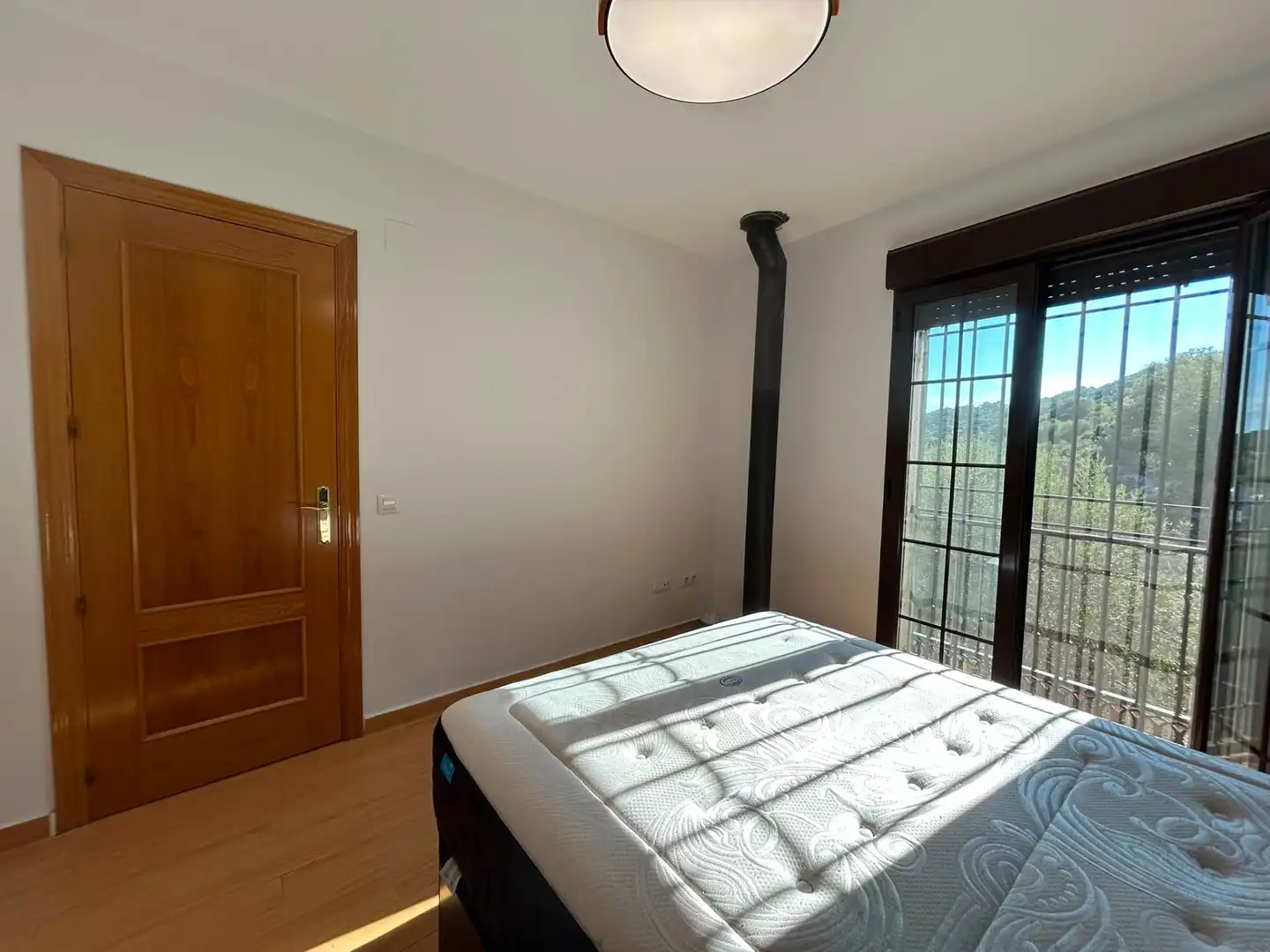Schlafzimmer von Maisonette zum Verkauf in Pepino mit Klimaanlage und Heizung