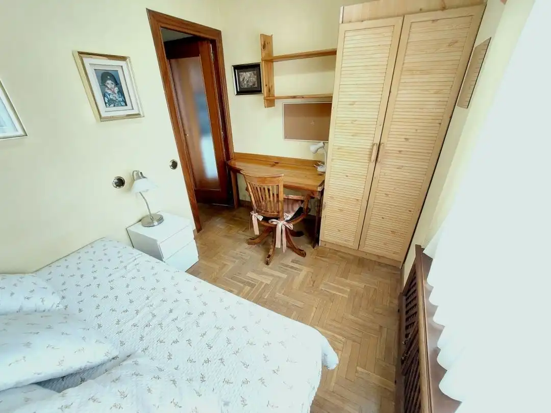 Bedroom of Flat for rent in Oviedo   with Heating