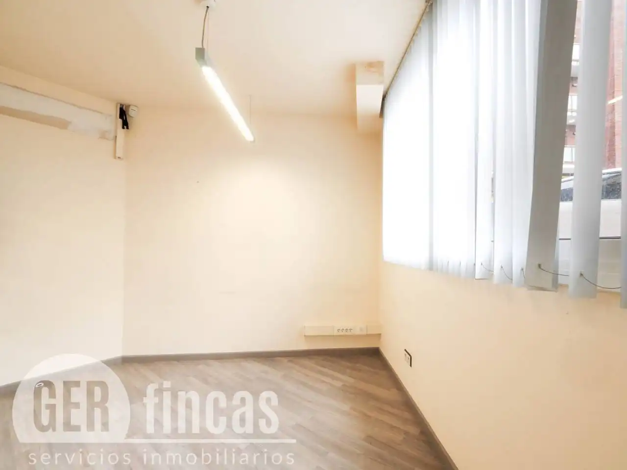 Oficina de lloguer a Calle Cervantes, imagen 13