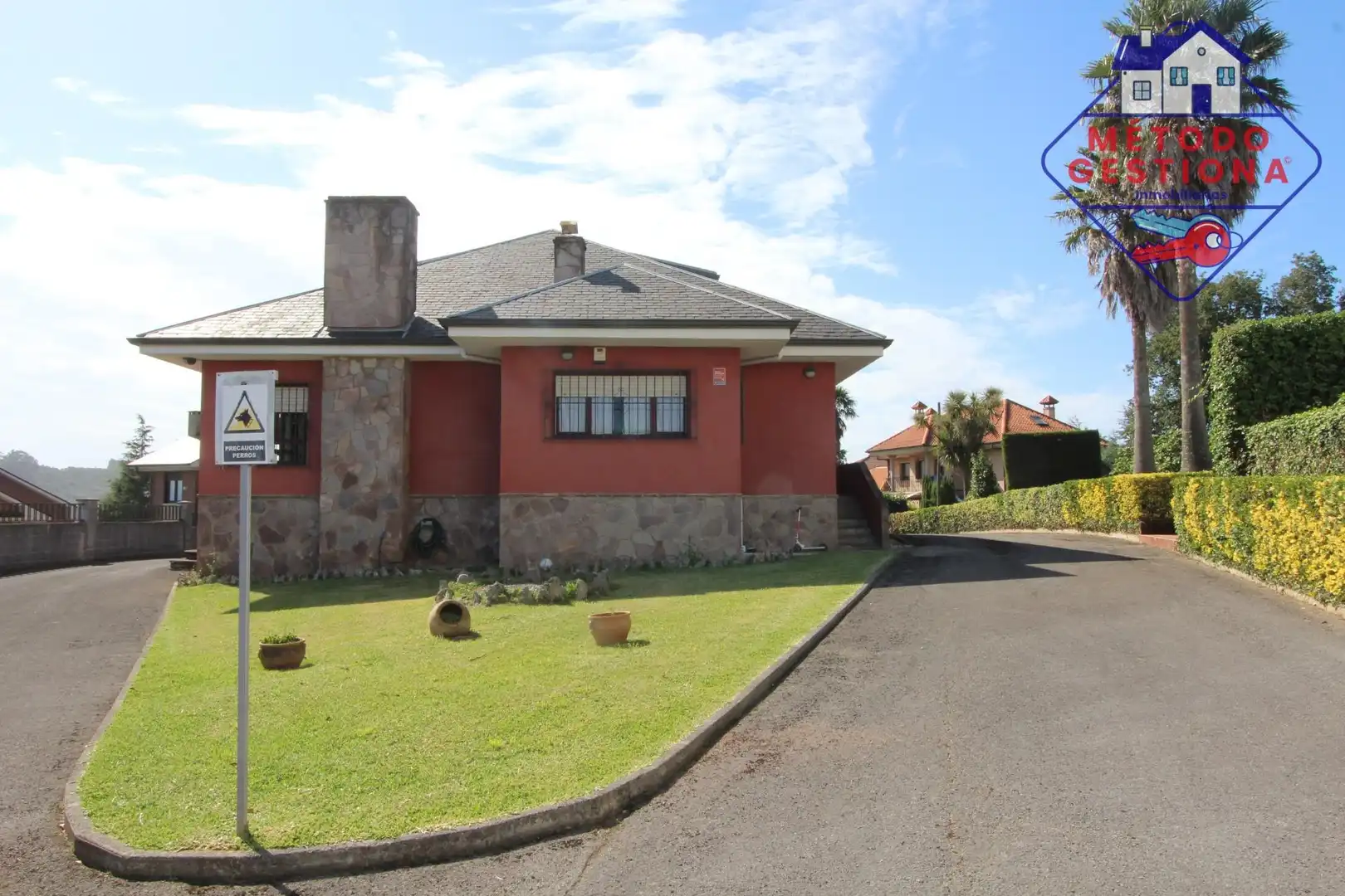 Vista exterior de Casa o chalet en venta en Camargo con Jardín privado y Piscina