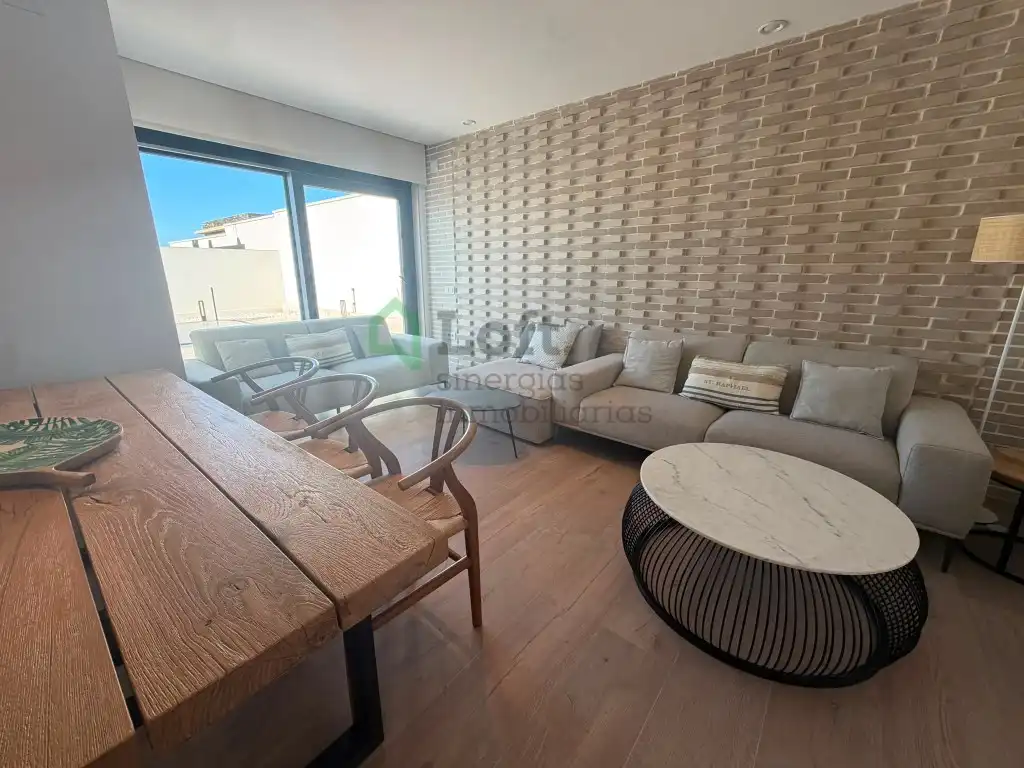 Sala d'estar de Casa o xalet en venda en Badajoz amb Terrassa, Piscina i Domòtica