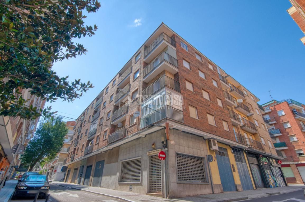 Exterior view of Flat for sale in Salamanca Capital