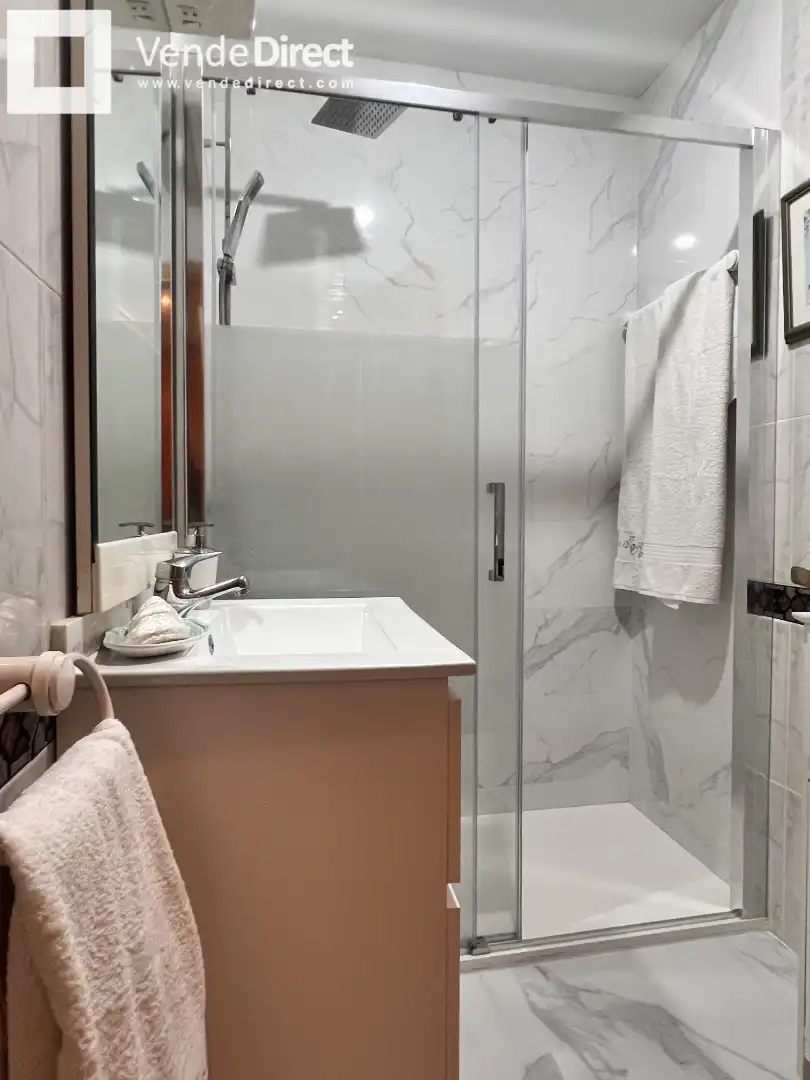 Baño de Piso en venta en Madrid con Trastero, Amueblado y Balcón