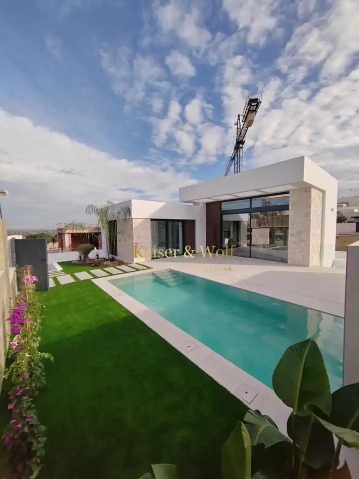 Vista exterior de Casa o chalet en venta en Rojales con Jardín privado, Terraza y Piscina