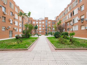 Flat with lift to rent in Sur