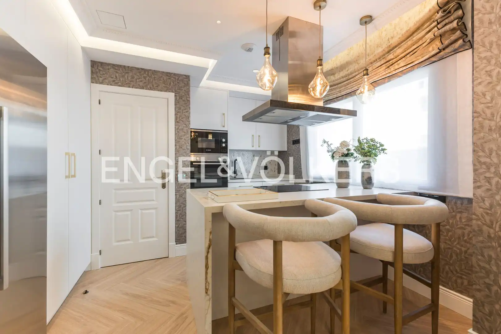 Piso con ascensor en venta en Calle de Guzmán el Bueno, imagen 10
