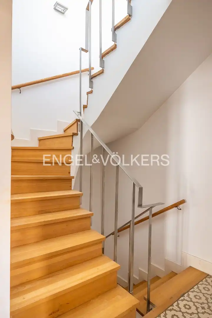 Houses for sale in Sevilla  with Air Conditioner, Heating and Storage room