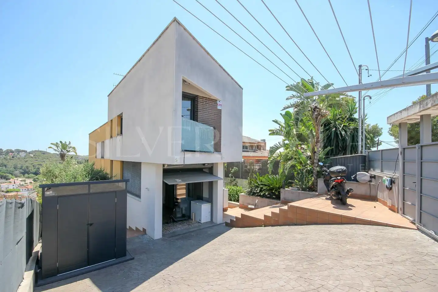 Vista exterior de Casa o xalet en venda en Cubelles amb Aire condicionat, Calefacció i Jardí privat