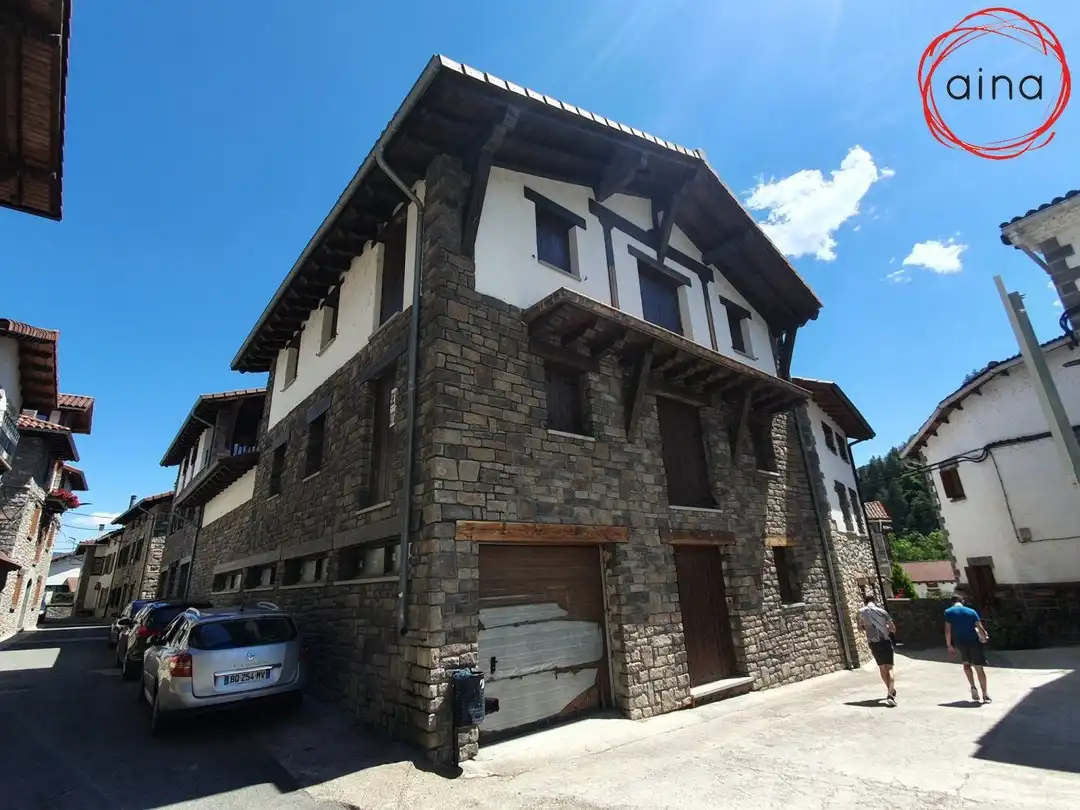 Vista exterior de Casa o chalet en venta en Burgui / Burgi con Balcón