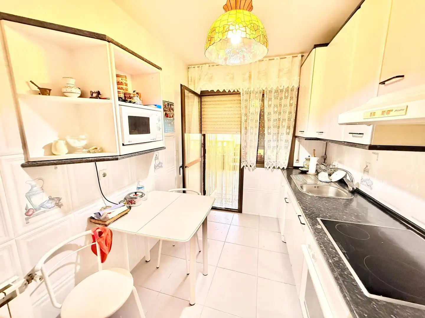 Cocina de Casa adosada en venta en Higuera de las Dueñas con Calefacción, Jardín privado y Terraza