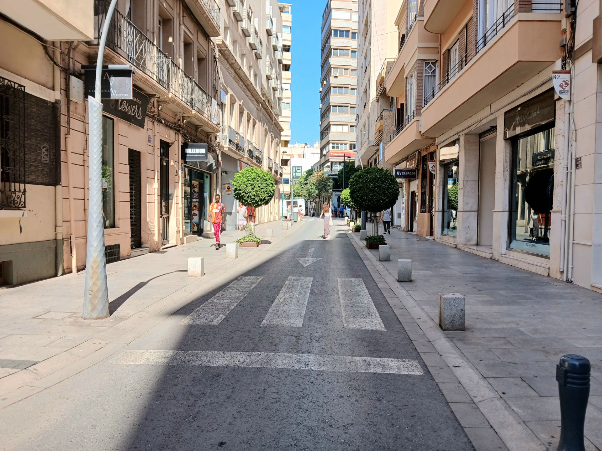 Exterior view of Flat for sale in  Almería Capital  with Air Conditioner, Storage room and Furnished