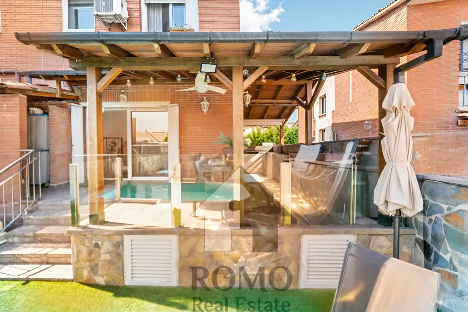 Casa pareada con terraza en venta en Santa Perpètua de Mogoda, imagen 17
