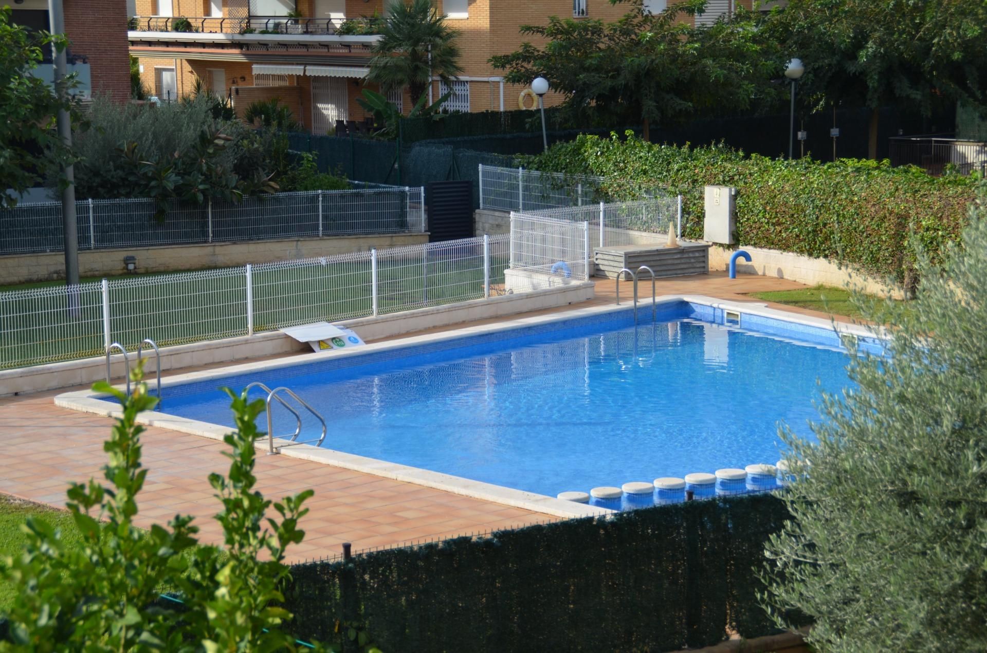 Piscina de Piso en venta en Cunit con Calefacción, Jardín privado y Terraza