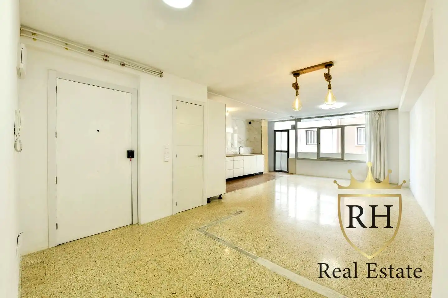 Piso en venta en  Palma de Mallorca con Terraza y Trastero