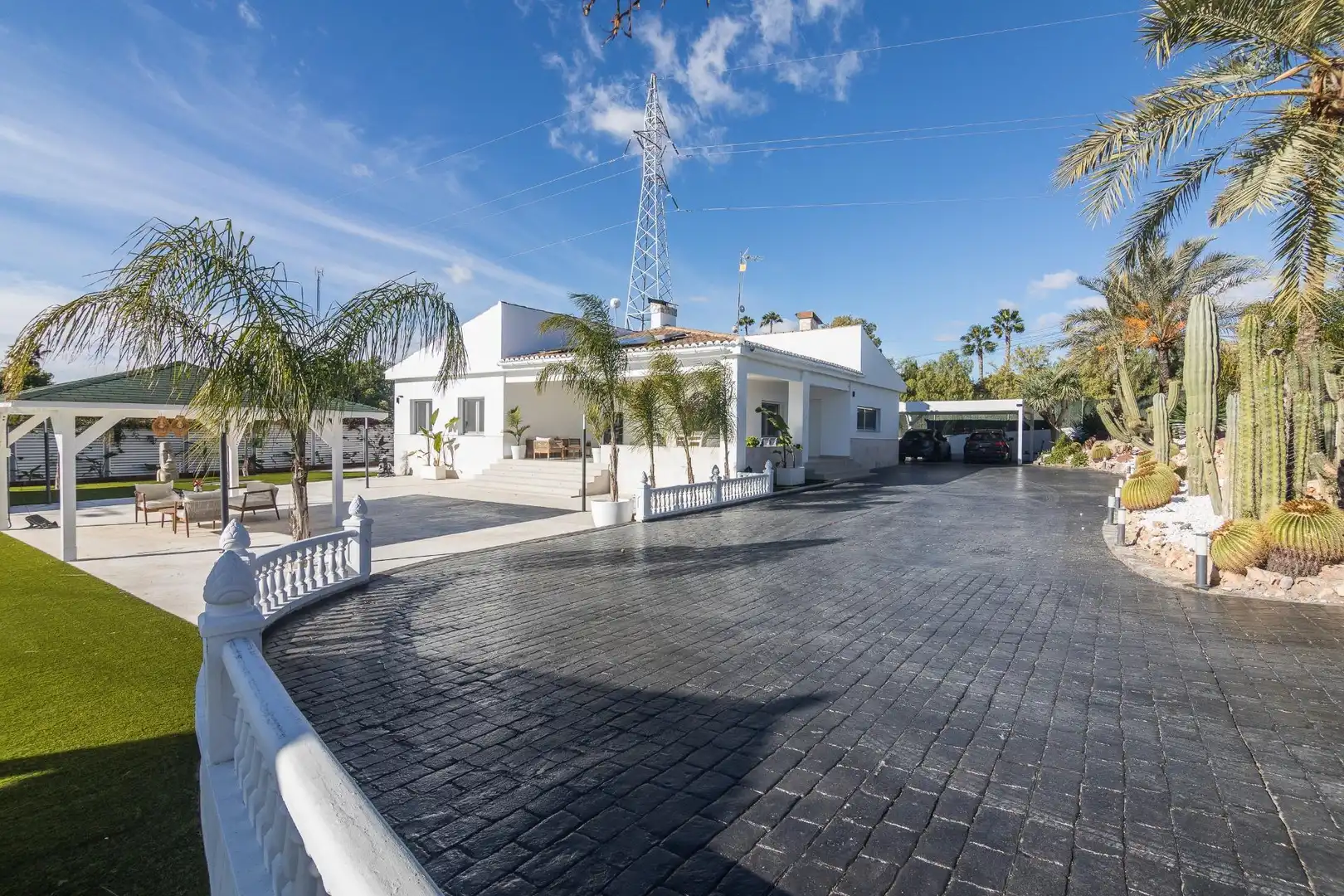 Exterior view of Houses for sale in Elche / Elx  with Air Conditioner, Private garden and Terrace