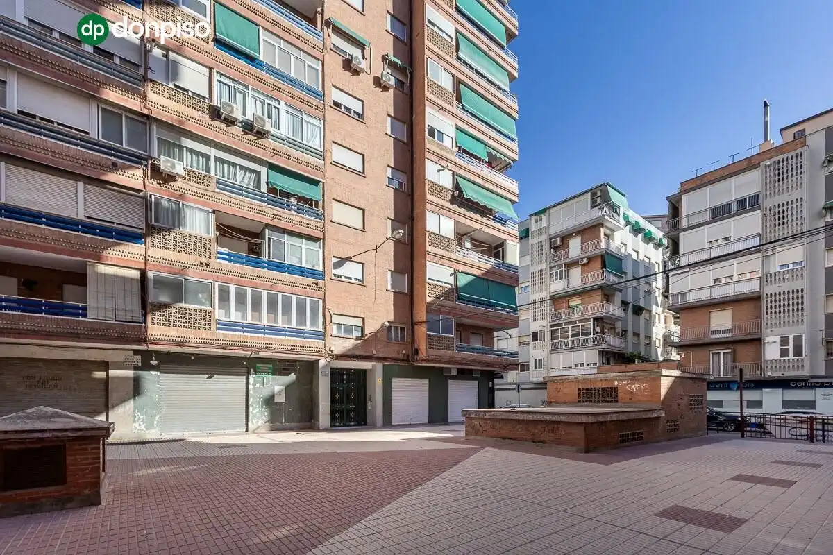 Pis amb terrassa en venda a Calle ALMUÑECAR, imagen 33