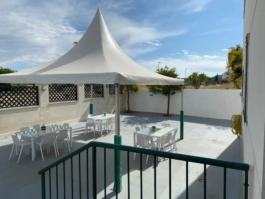 Terrasse von Wohnung zur Miete in Villaviciosa de Odón mit Klimaanlage
