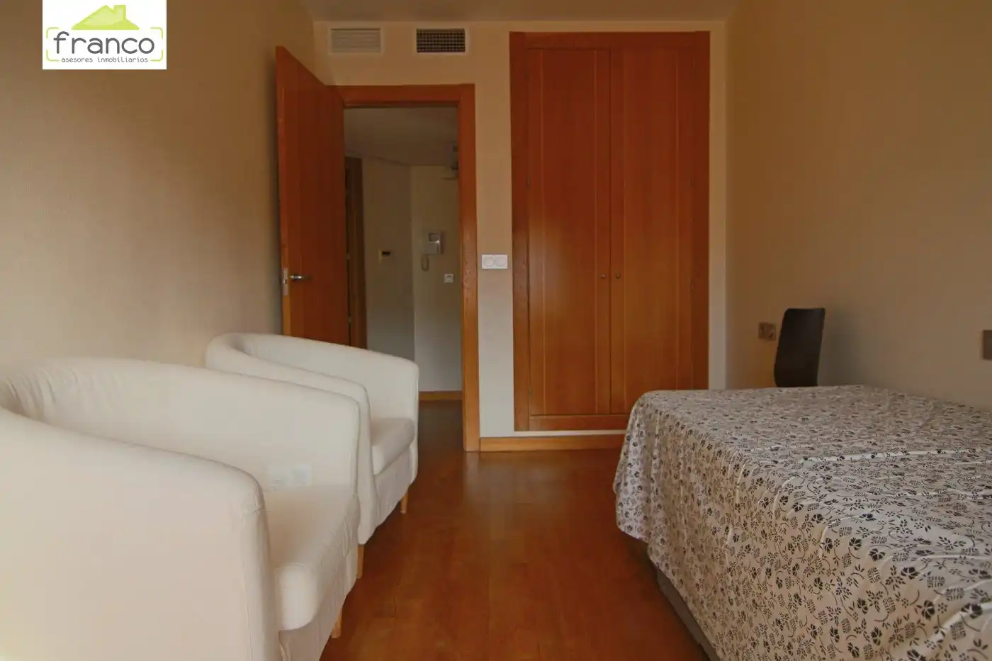 Habitación de Apartamento en venta en Murcia con Aire acondicionado, Calefacción y Terraza