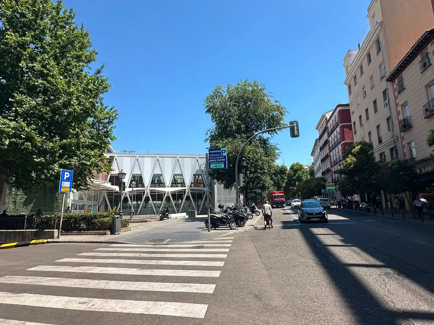 Außenansicht von Wohnung zum Verkauf in Madrid mit Klimaanlage, Möbliert und Ofen