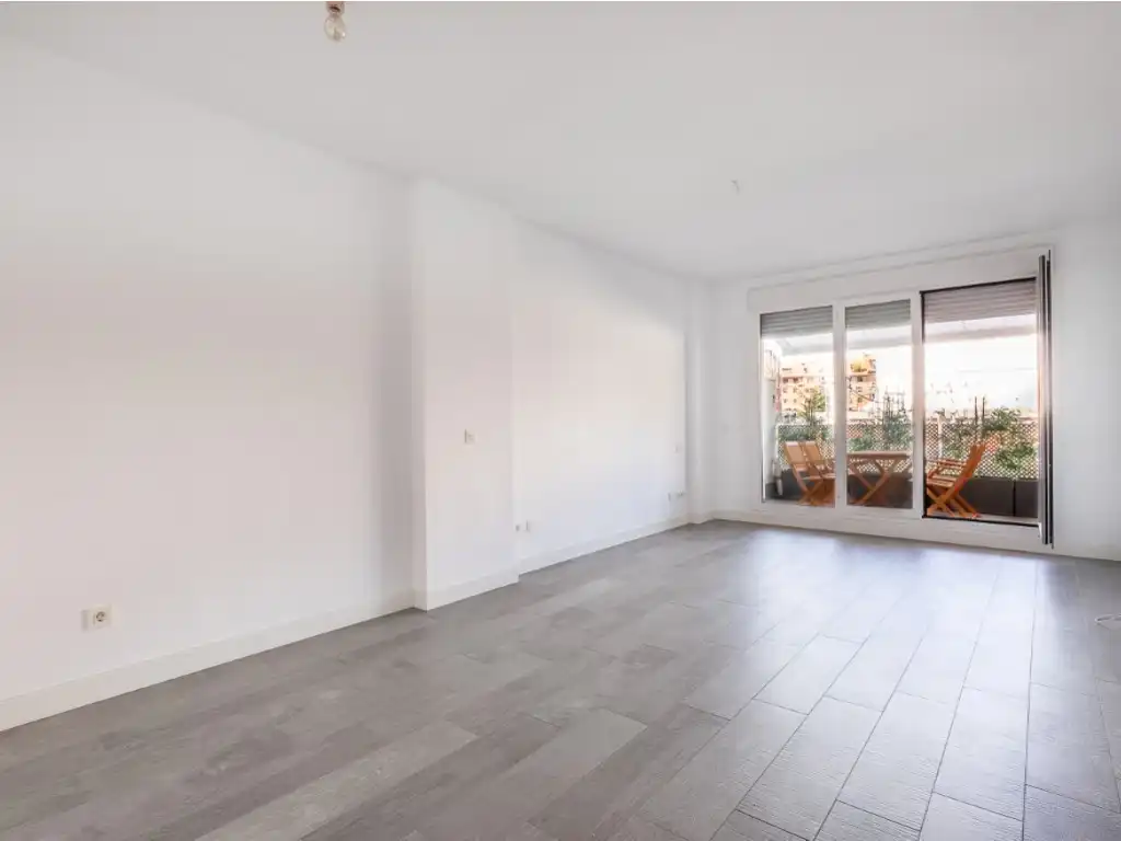 Living room of Flat for rent in Madrid  with Air Conditioner, Private garden and Terrace