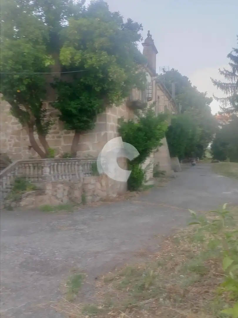 Casa o xalet en venda en Ourense Capital  amb Jardí privat