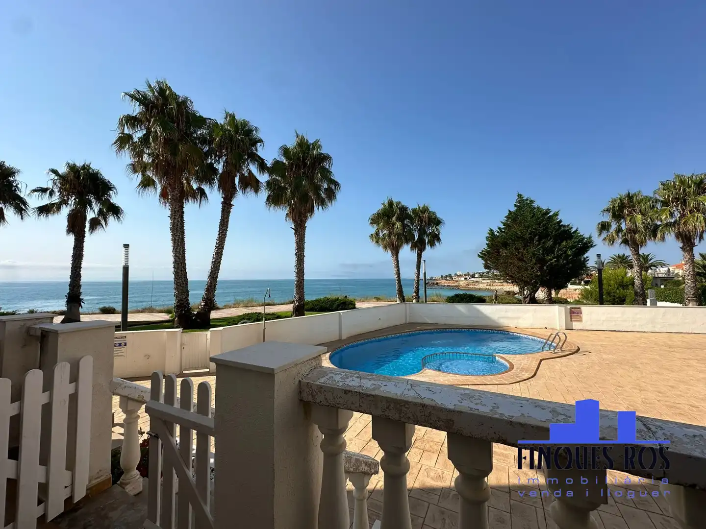Piscina de Apartamento en venta en Vinaròs con Terraza, Amueblado y Horno