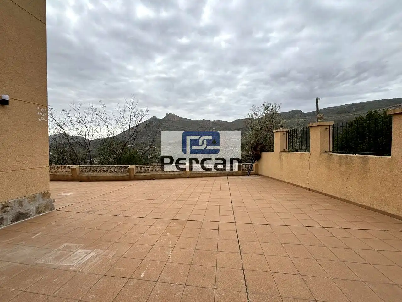 Casa rústica amb jardí de lloguer a Nuches, imagen 45