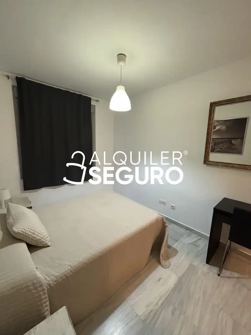 Appartamento con ascensore in affitto a de la Salud, imagen 23