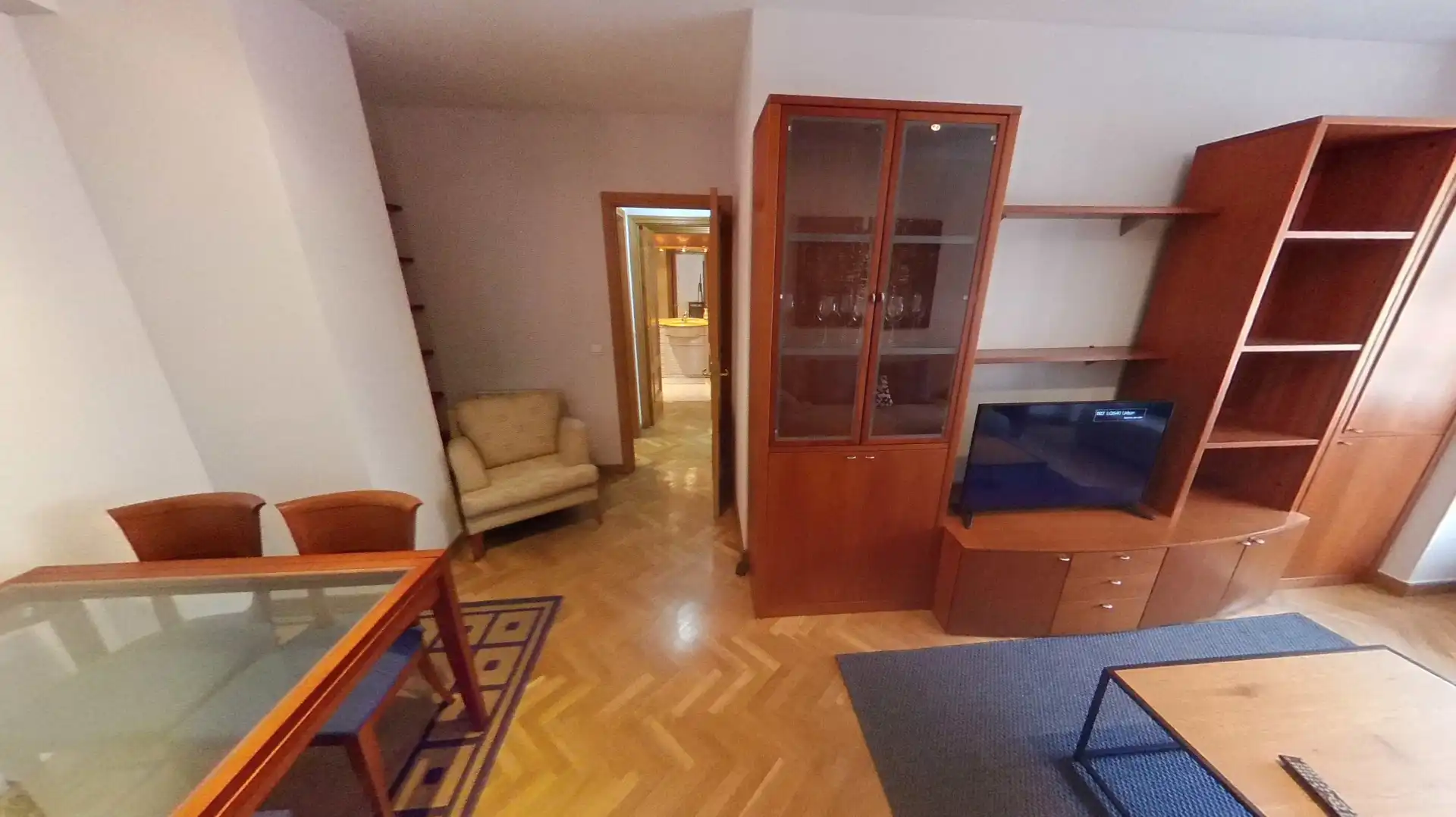 Flat for rent in Calle de Rafael Bergamín, San Juan Bautista