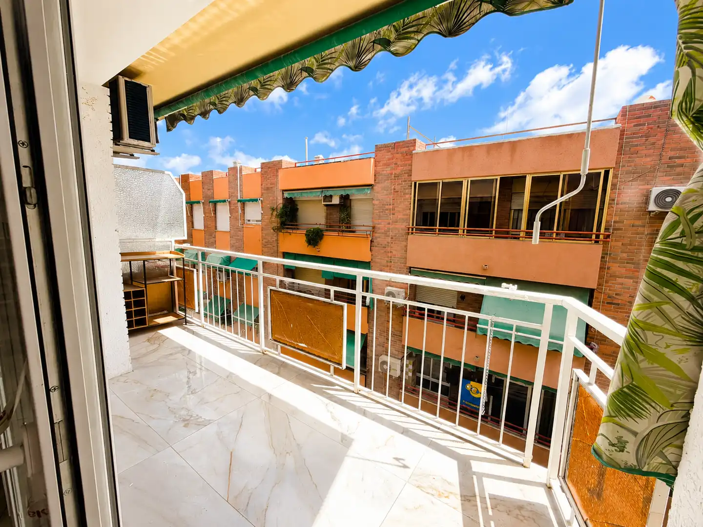 Terrasse von Wohnungen zum Verkauf in Alicante / Alacant mit Klimaanlage und Heizung