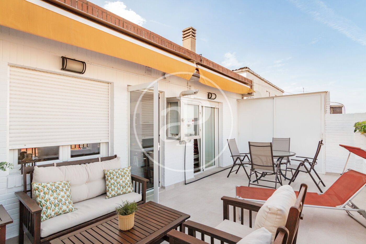 Terraza de Ático de alquiler en  Madrid Capital con Aire acondicionado, Calefacción y Amueblado