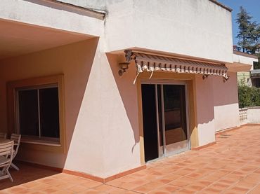 Detached house with balcony for sale in Cocentaina