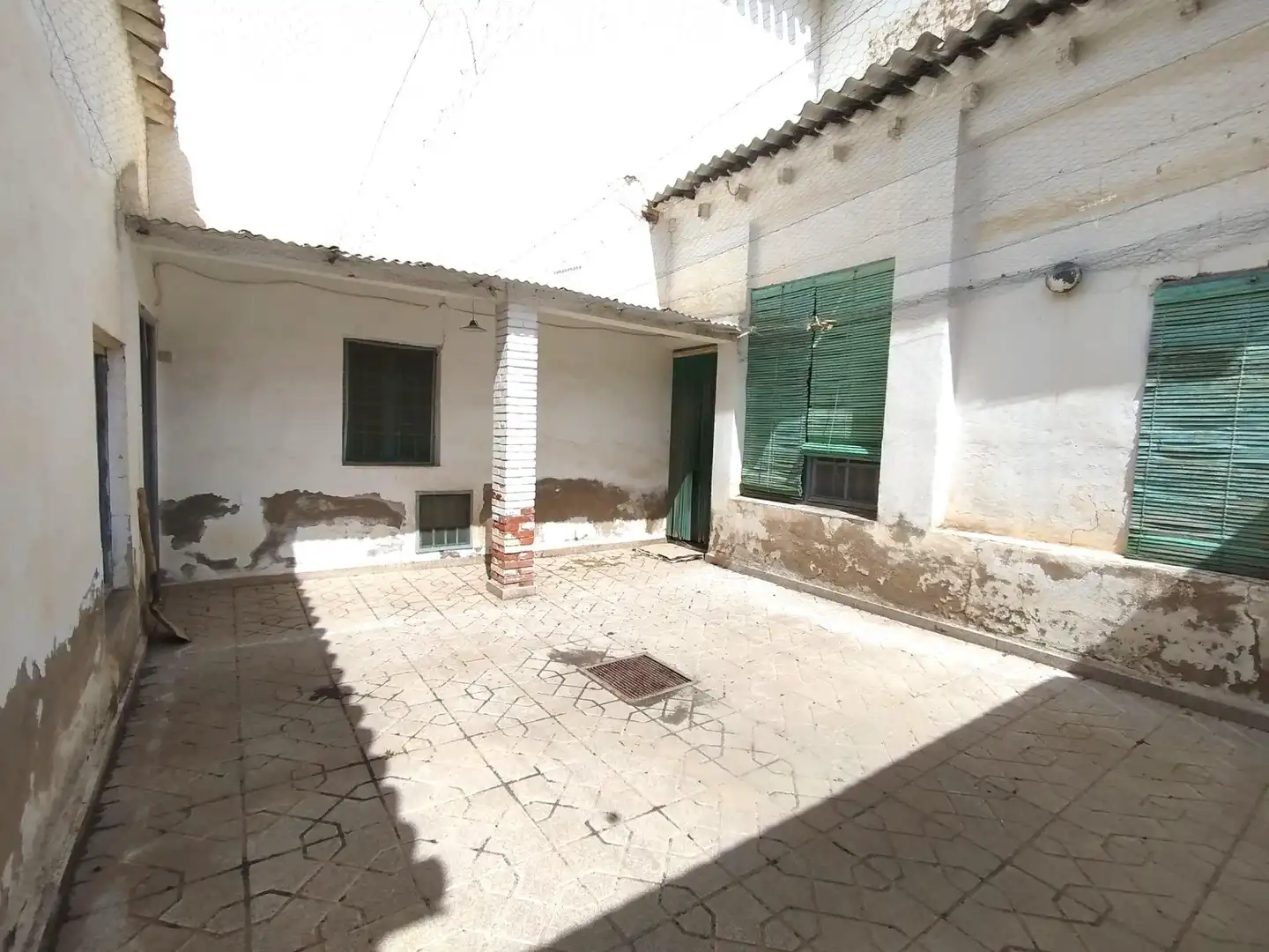 Vista exterior de Casa o chalet en venta en La Roda con Jardín privado y Trastero