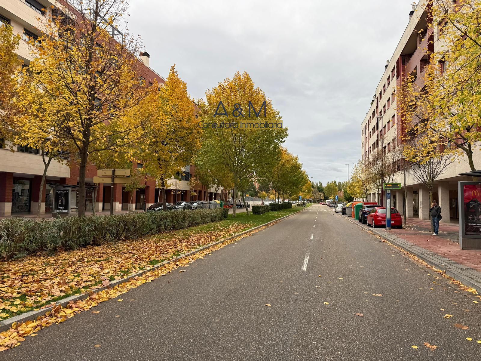 Vista exterior de Local en venda en Valladolid Capital