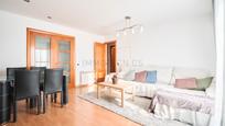 Living room of Flat for sale in Parets del Vallès  with Air Conditioner, Heating and Parquet flooring