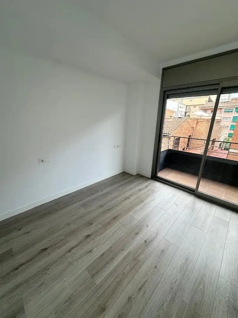 Schlafzimmer von Wohnung zum Verkauf in Manresa mit Heizung, Parkett und Ofen