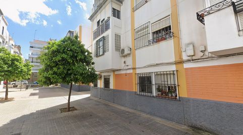 Foto 3 de Casa o chalet en venta en Brenes, Cruz Roja, Sevilla Capital