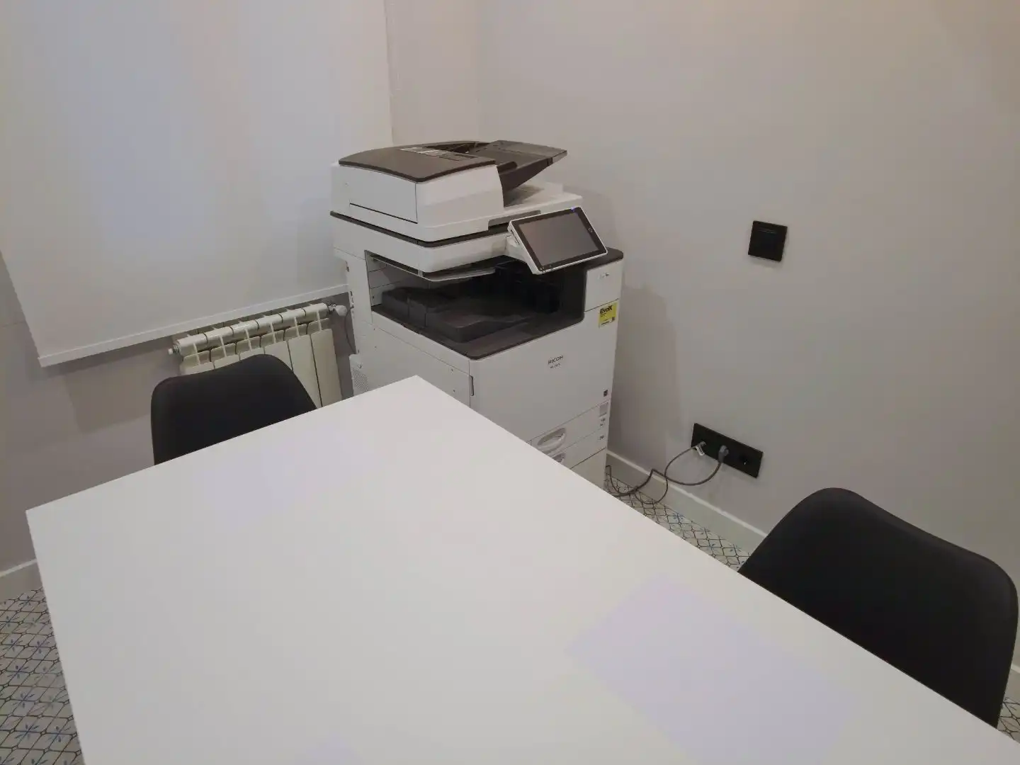 Büro zur Miete in Segovia Capital mit Klimaanlage, Möbliert und Internet