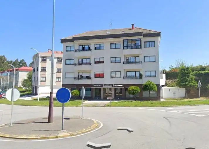 Vista exterior de Local en venta en Pontevedra Capital 