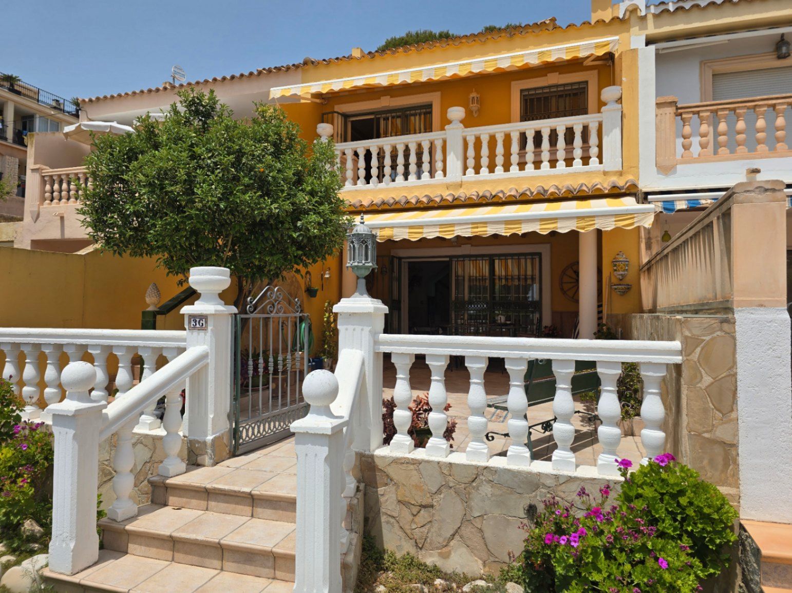 Exterior view of House or chalet for sale in Calpe / Calp  with Air Conditioner, Heating and Private garden