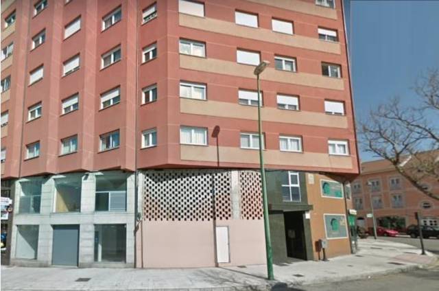 Local comercial en Venta en El Carbayedo - El Quirinal