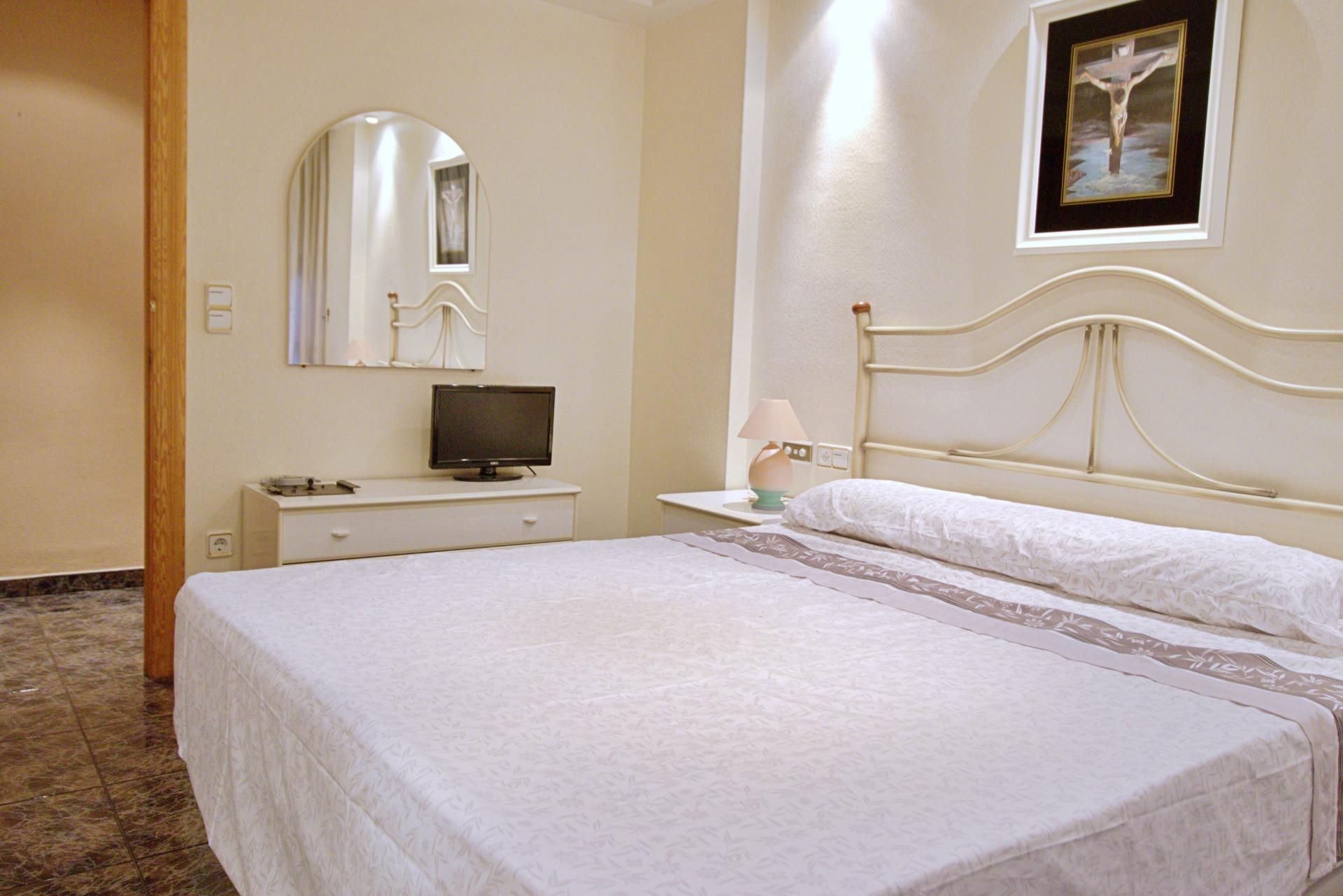 Bedroom of Flat for sale in Elche / Elx