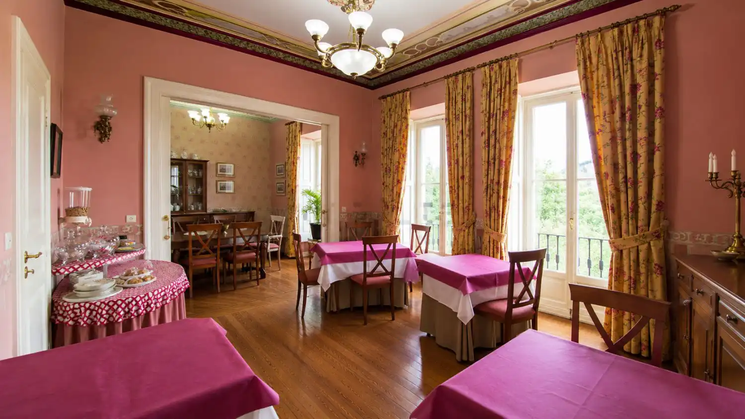 Comedor de Casa o chalet en venta en Colindres con Calefacción, Trastero y Amueblado